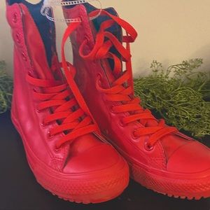 Brand New Red rubber converse size 7.5